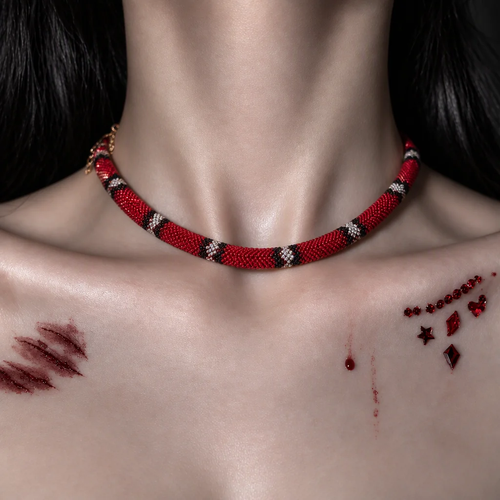 Snakelace – The Viral Snake Necklace